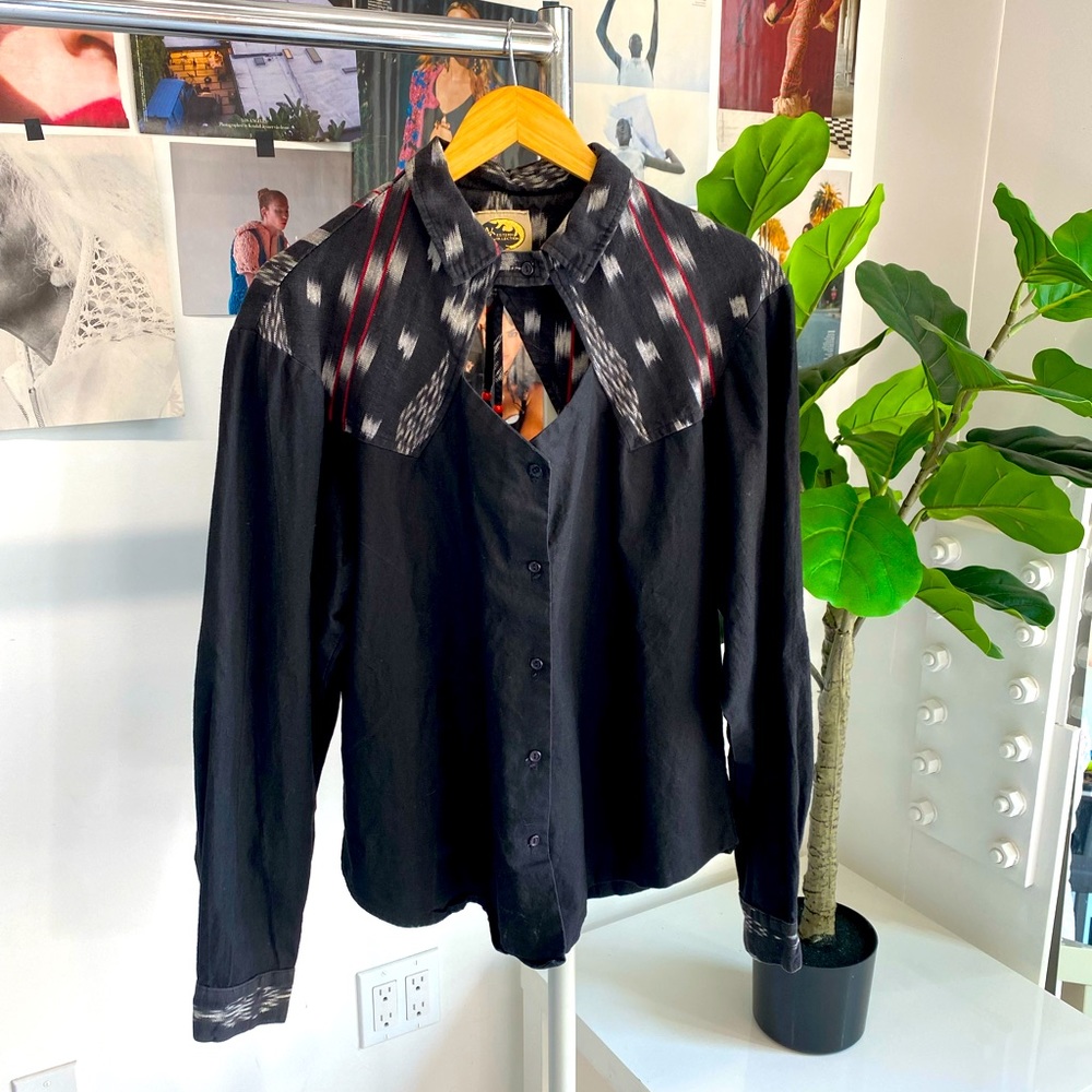 🤠 Vintage Western Button-Up